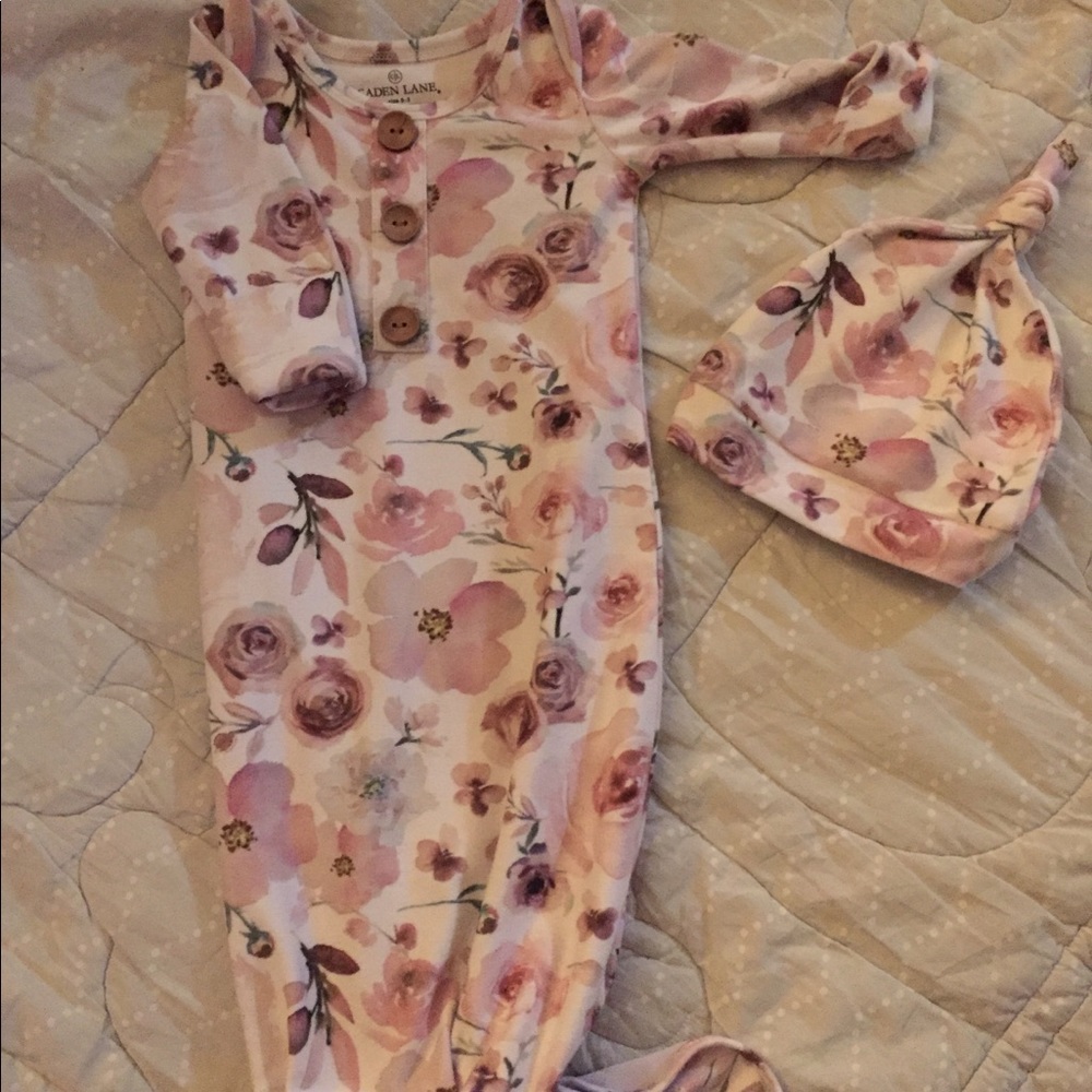 Caden Lane rose garden knotted gown & matching hat